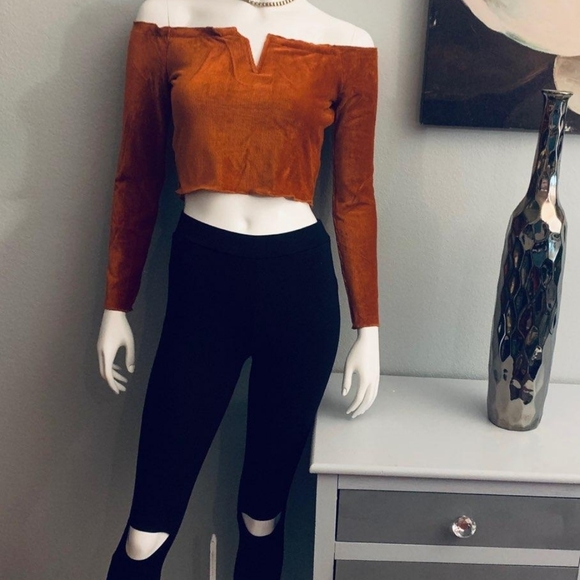 Top - Picture 1 of 2